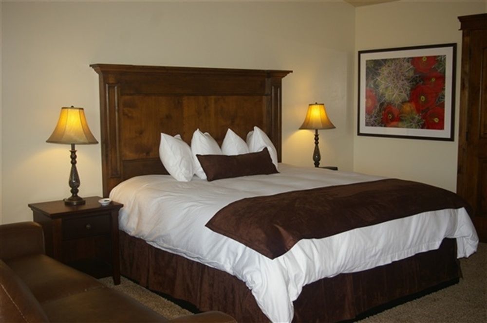 Cb&M Executive Suites Roosevelt Dış mekan fotoğraf